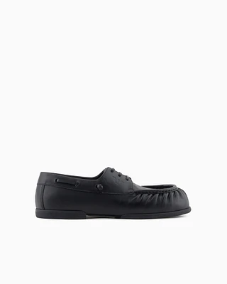 Smooth leather boat shoes