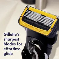 Gillette ProShield Men's Razor Handle + 3 Blade Refills