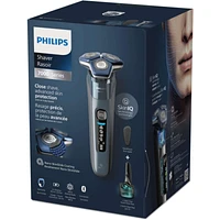 Shaver series 7000 Wet & Dry electric shaver, S7882/50