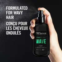 TRESemmé One Step 5-in-1 Leave-in Hair Mist for wavy hair Wave hair styling mist to enhance natural waves 236 ml
