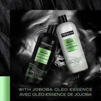 Effortless Waves Shampoo for frizz-free and moisturized hair + Jojoba Oleo Essence formulated with Pro Style Technology™