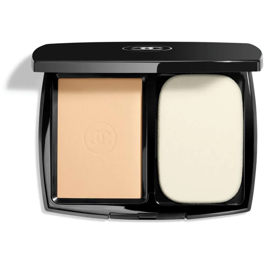 CHANEL Ultrawear – All Day Comfort Flawless Finish Compact Foundation
