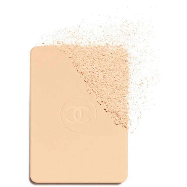 CHANEL BRIGHTENING COMPACT FOUNDATION LONG-LASTING RADIANCE - PROTECTION THERMAL  COMFORT