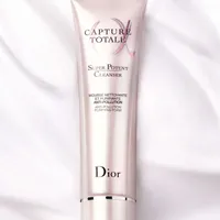 Capture Totale Super Potent Serum Cleanser