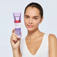 Revitalift Replumping Gel Face Wash Cleanser with Hyaluronic Acid, Suitable for Sensitive Skin