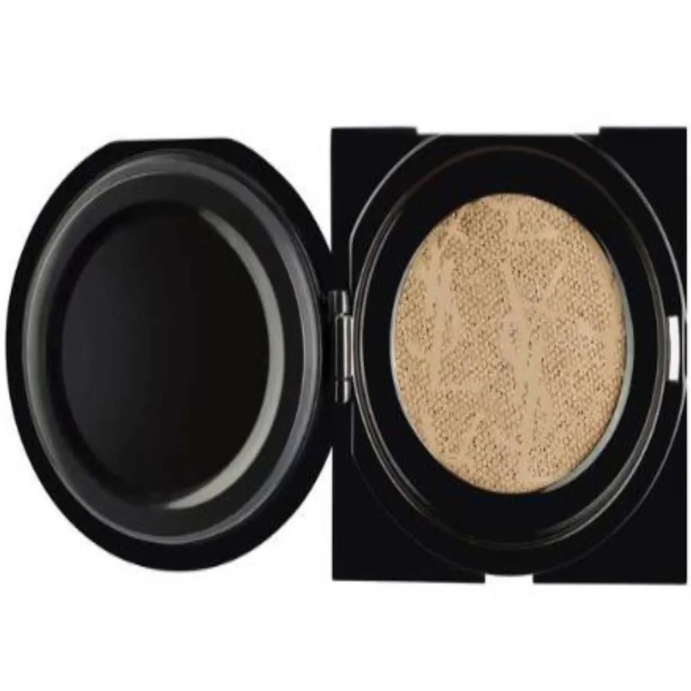 Touche Éclat Le Cushion Refill
Liquid Foundation In A Compact B30