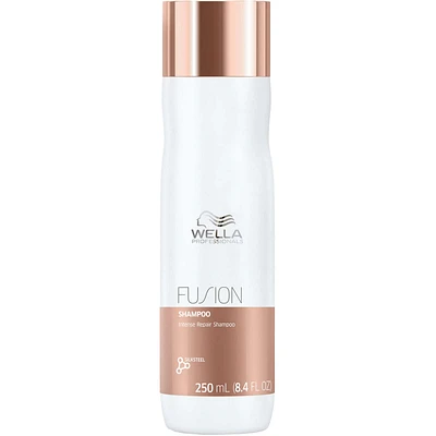 Wella Professionals Fusion Intense Repair Shampoo for Damaged Hair - Professional Shampoo for Hair Repair, Anti Breakage Shampoo 250ml