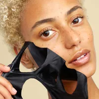 Luminizing Charcoal Mask