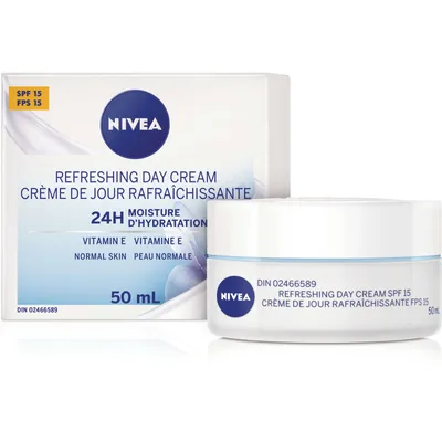 Essentials 24h Moisture Boost + Refresh Day Cream SPF 15