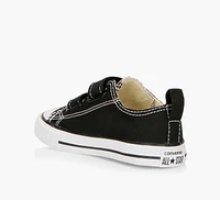 CHUCK TAYLOR ALL STAR 2V LOW TOP