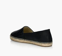 KENDRICK SLIP ON