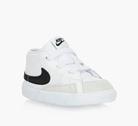 NIKE BLAZER MID