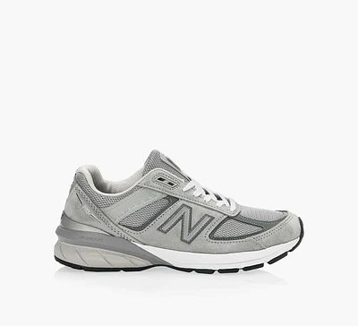 990