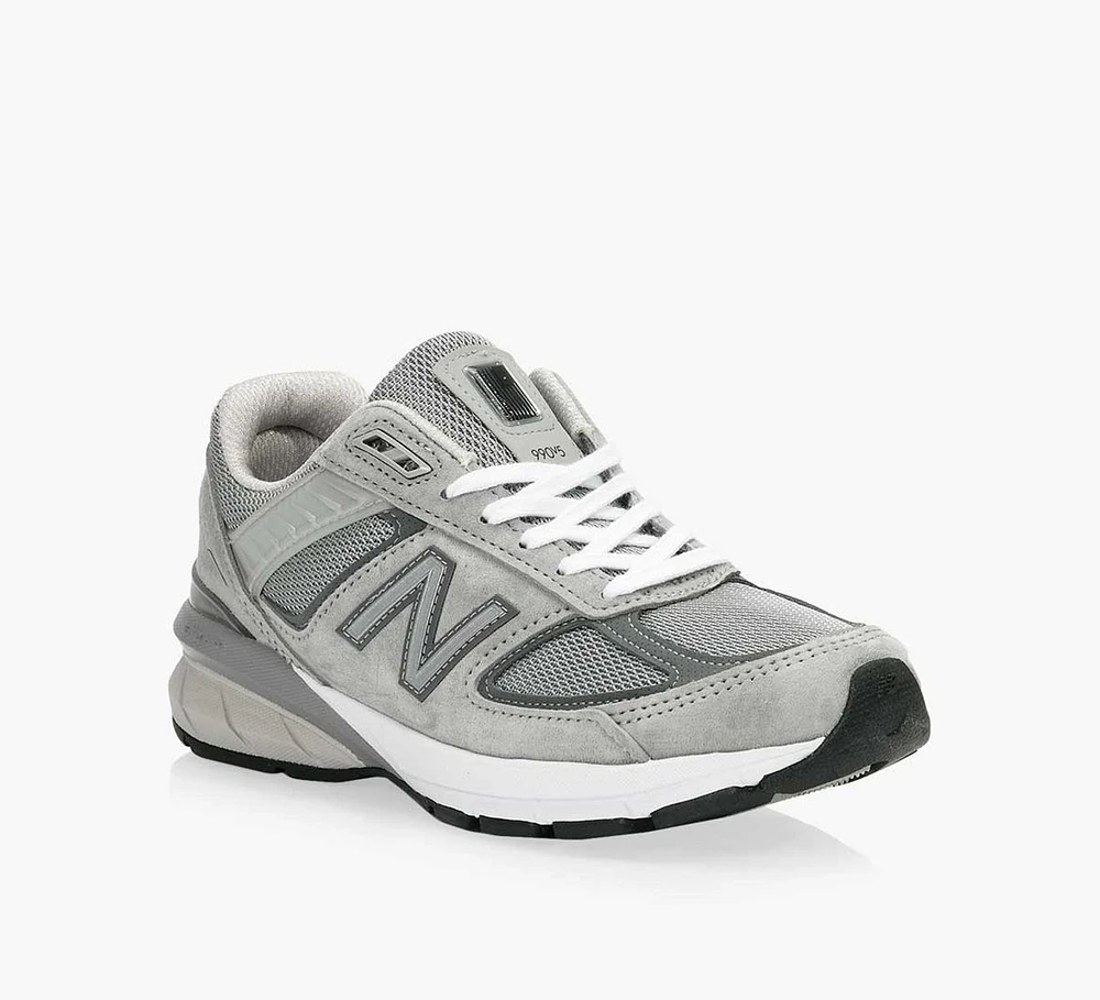 990