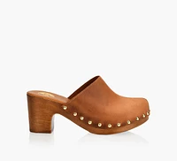 DELLA CLOG