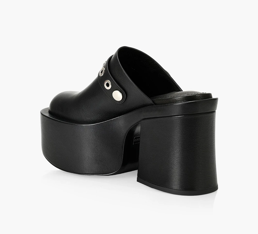 THE J MARC LEATHER CLOG