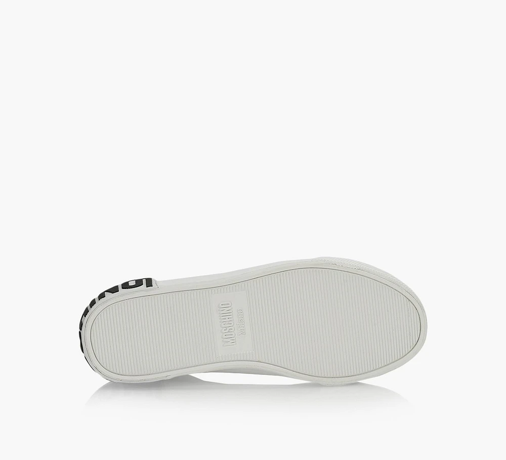 LEATHER SNEAKERS WITH LOGO
