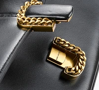 THE CHAIN WALLET