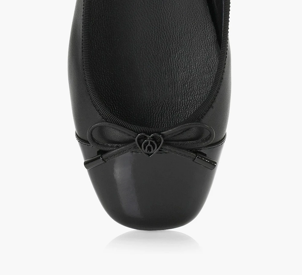 ZARI FLAT