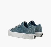THE SNEAKER