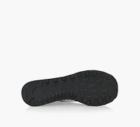 574
