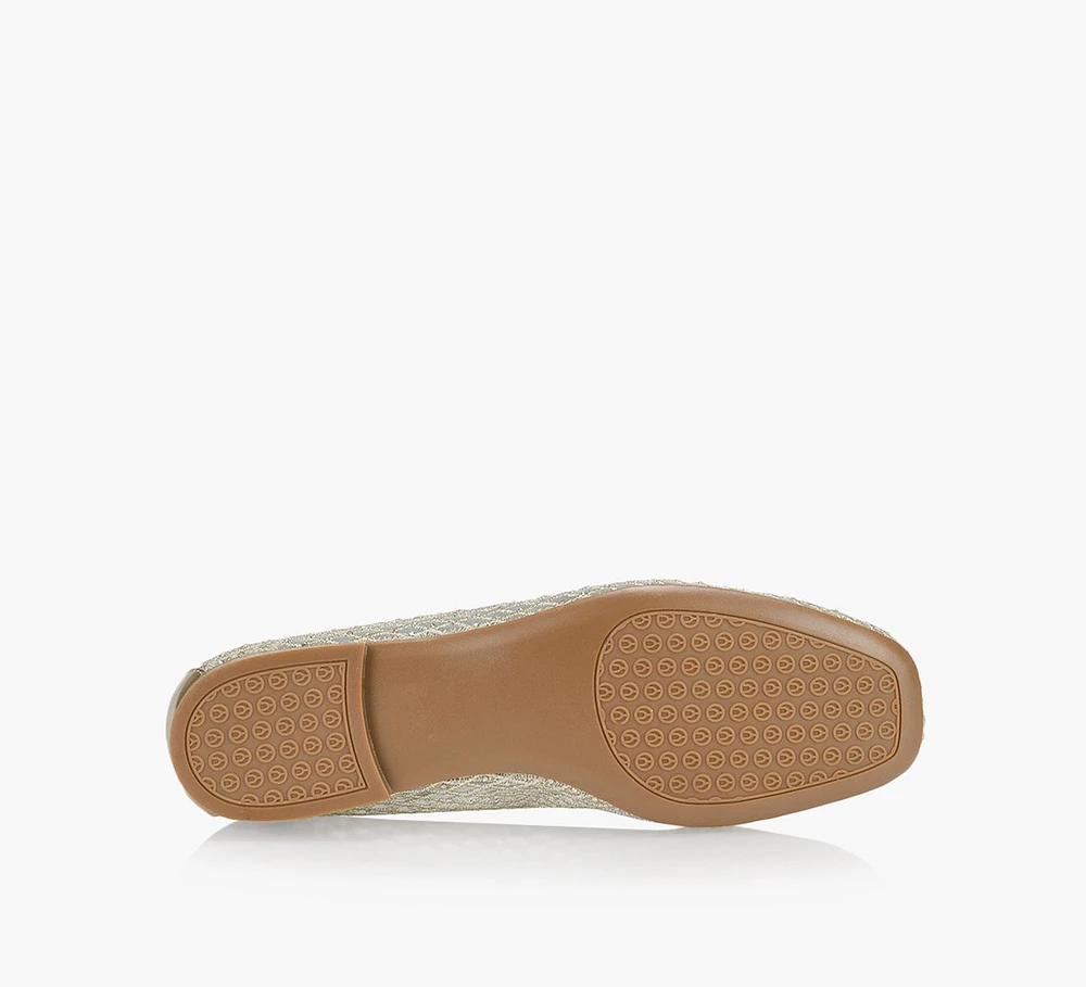 ZENDAYA MESH FLAT