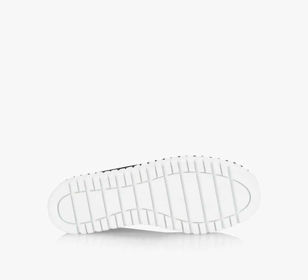 KERSTIN SLIPON