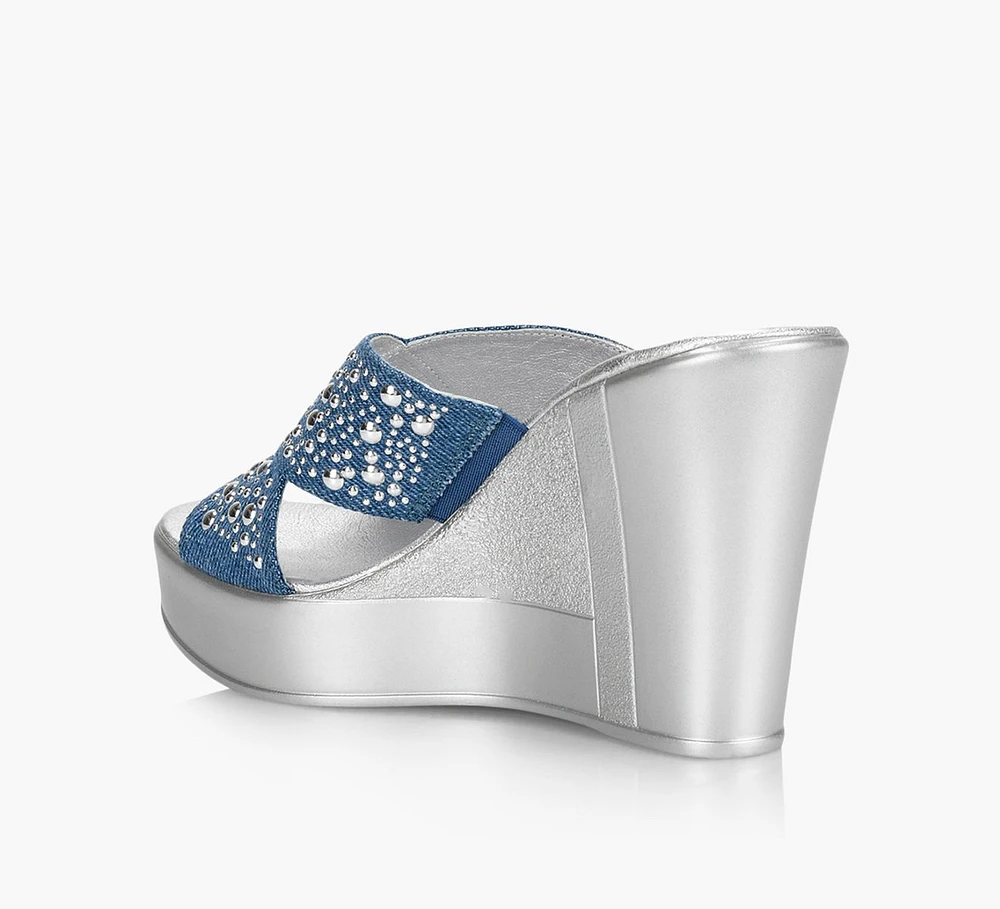 WATERFALL WEDGE SANDAL