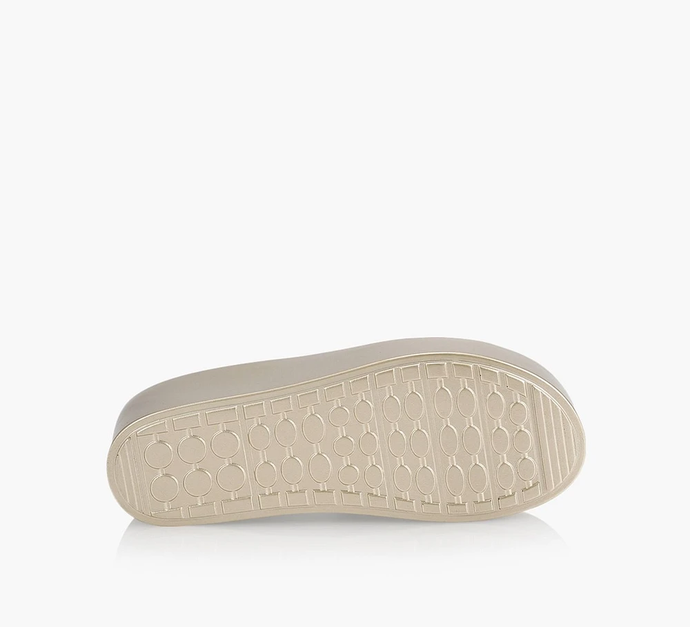 NOLA SANDAL