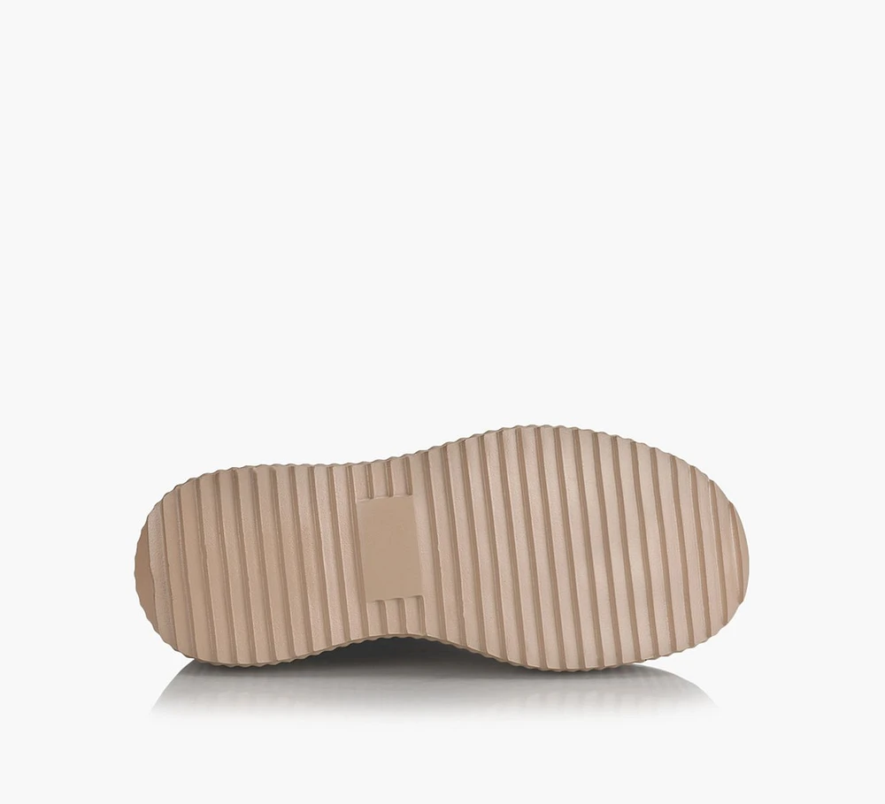 JESSIE SNEAKER