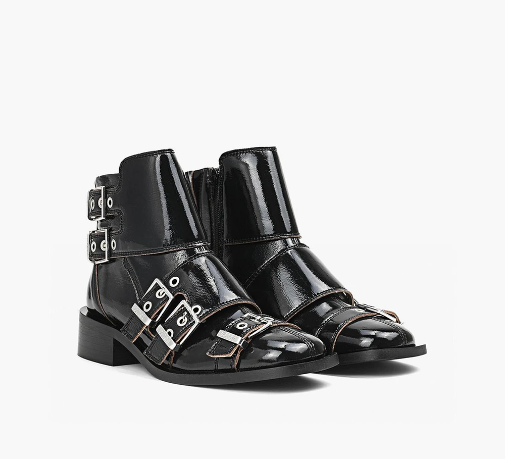 FEMININE BUCKLE BOOT