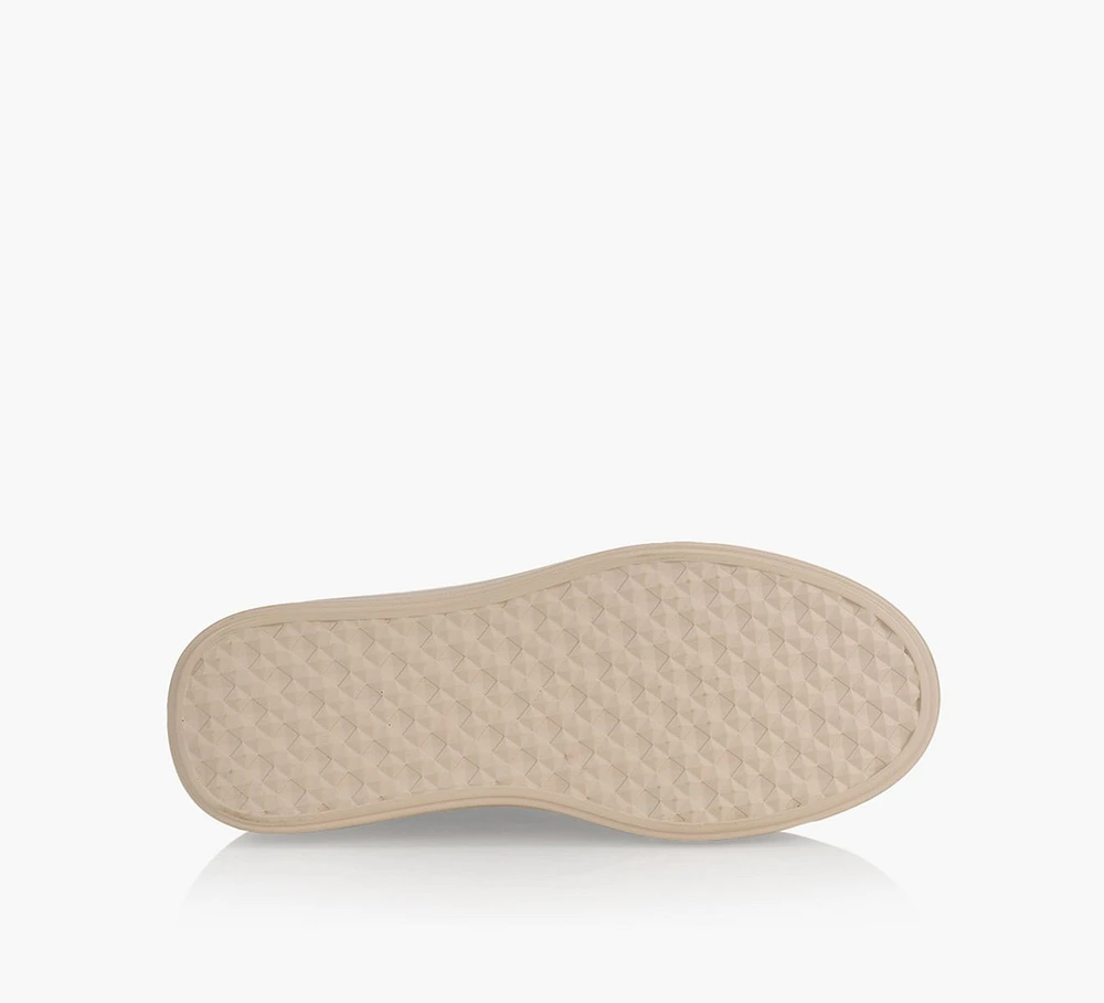LYLA SNEAKER