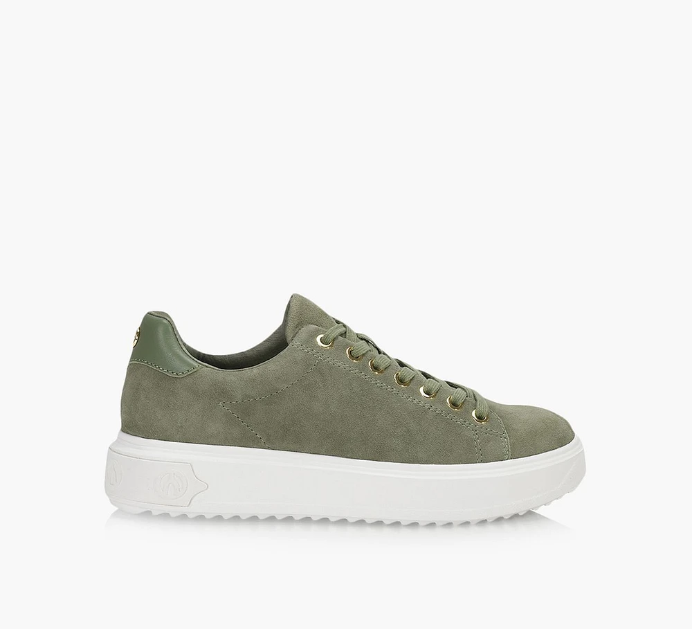 BETH SNEAKER