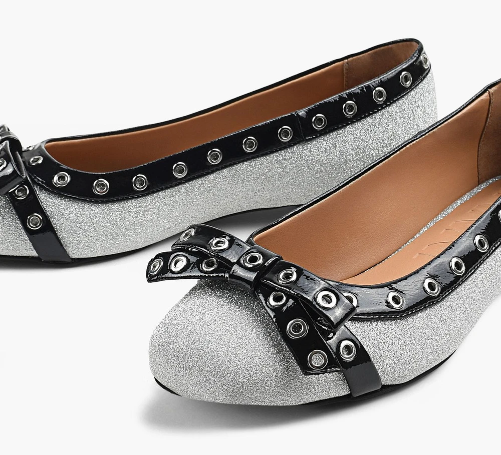 EYELETS BOW BALLERINA