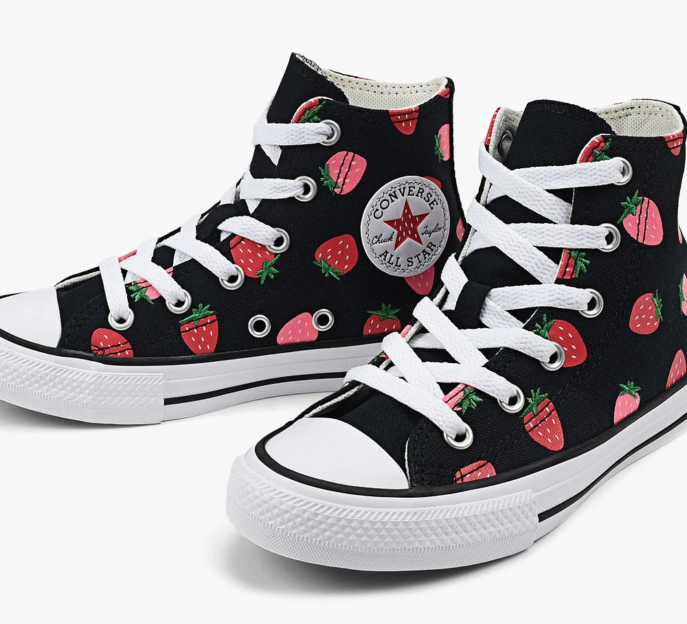 CHUCK TAYLOR ALL STAR STRAWBERRIES