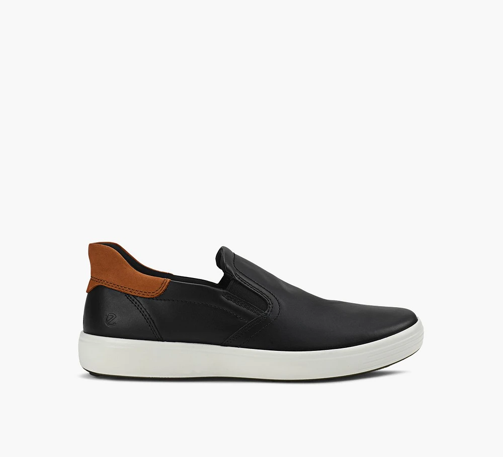 SOFT 7 M SLIP ON