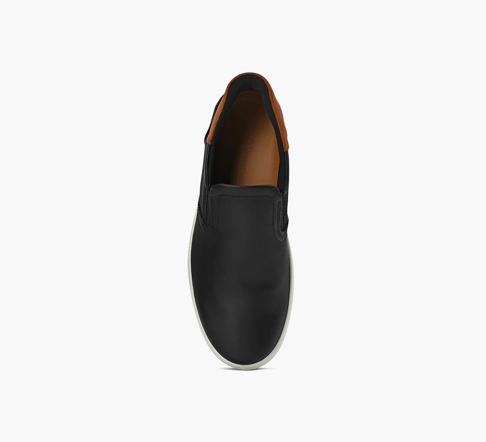 SOFT 7 M SLIP ON