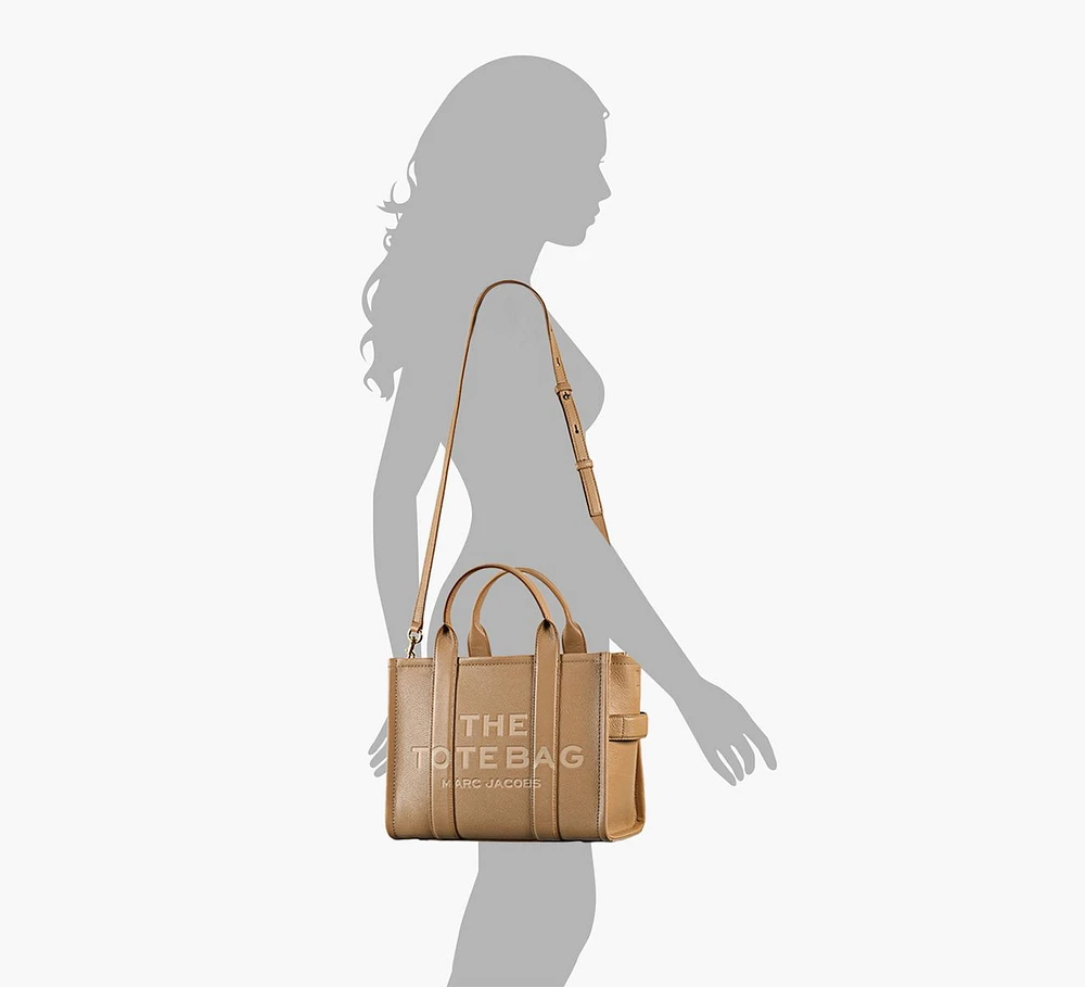 THE MEDIUM TOTE