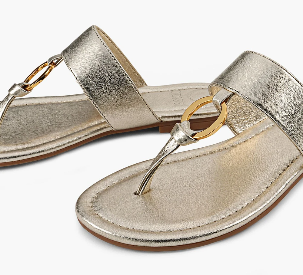 OLIVIA FLAT