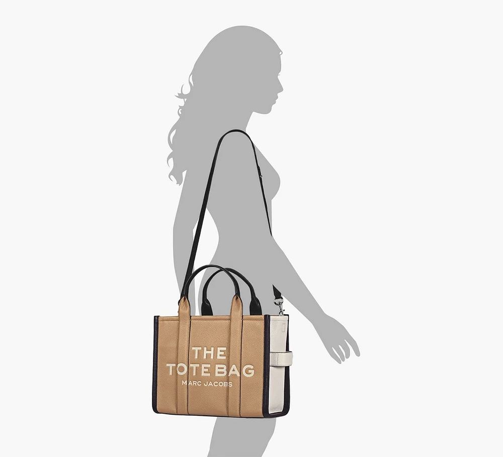 THE MEDIUM TOTE