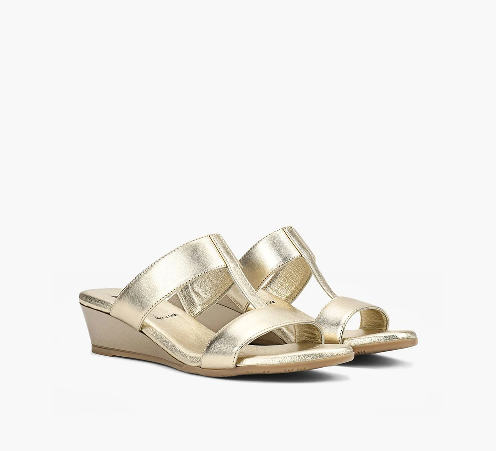 CORA SANDAL