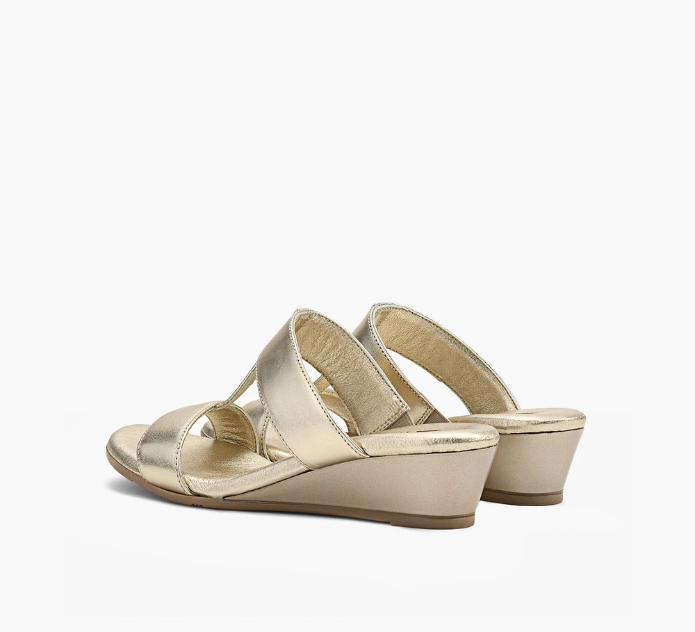 CORA SANDAL