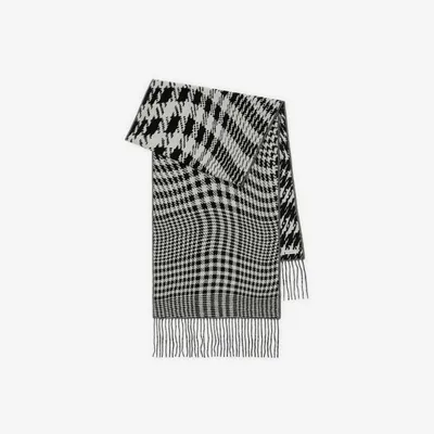 Warped Houndstooth Cashmere Blend Scarf in Monochrome | Burberry® Official