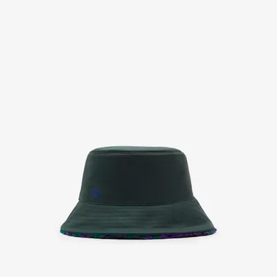 Reversible Nylon Bucket Hat in Vine - Men | Burberry® Official