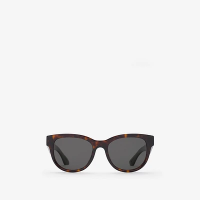 Round Sunglasses in Dark havana | Burberry® Official