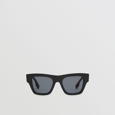 Square Frame Sunglasses in Black/charcoal - Men | Burberry® Official