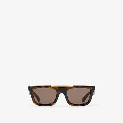 Classic Rectangular Sunglasses​ in Tortoiseshell - Men | Burberry® Official