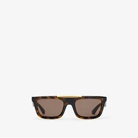 Classic Rectangular Sunglasses​ in Tortoiseshell - Men | Burberry® Official