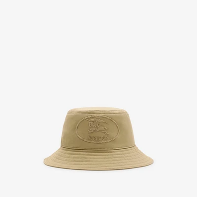 Knight Stamp Gabardine Bucket Hat in Hamper - Men | Burberry® Official