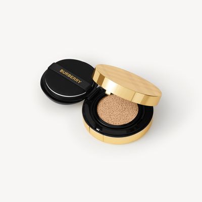 Ultimate Glow Cushion – 30 Light Warm - Women | Burberry® Official